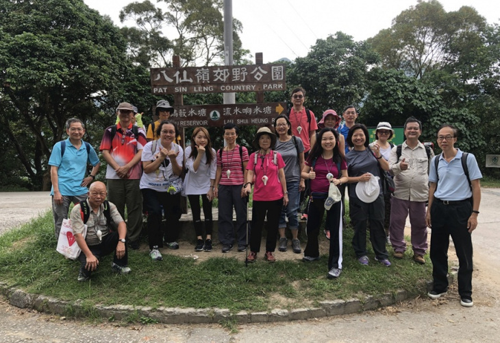 疫情前大家行山吹笛的情景令人懷念